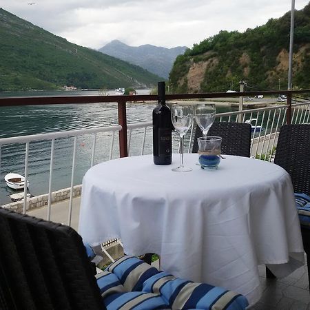 Apartmani Ivana Teodo Esterno foto