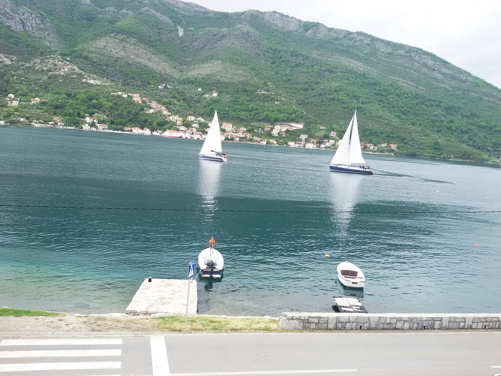 Apartmani Ivana Teodo Esterno foto