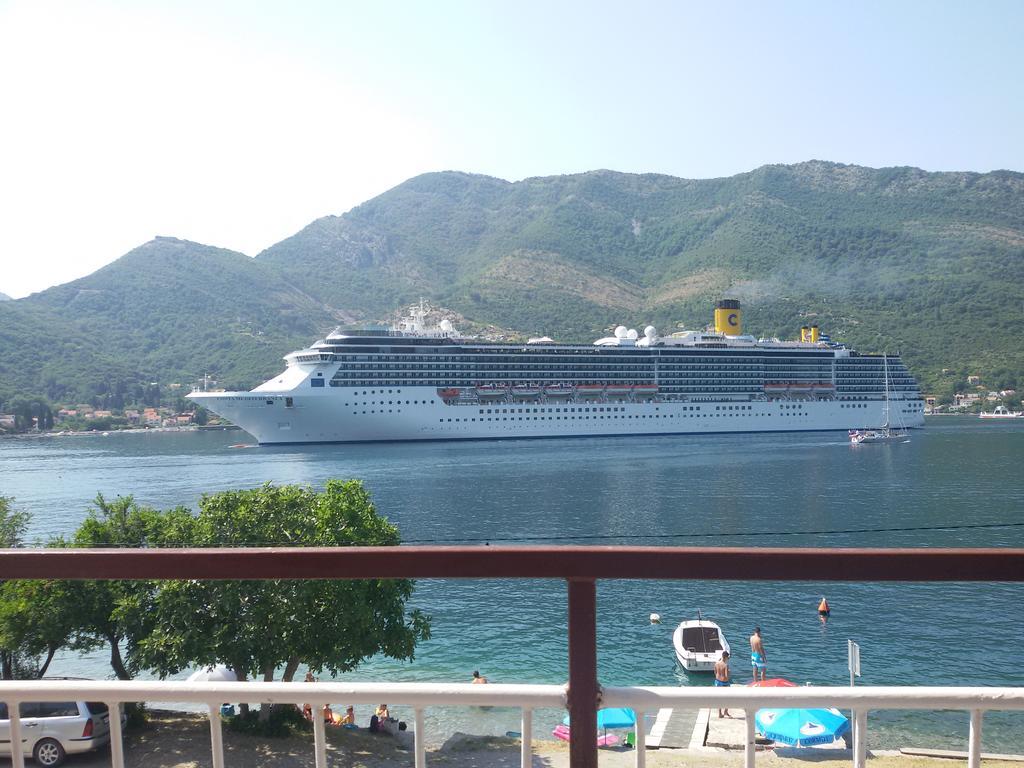 Apartmani Ivana Teodo Esterno foto
